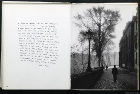 Paris des Rêves, photo Izis, texte Claude Roy, Lausanne, La Guilde du Livre, 1950, p. 136-137.