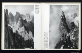 Images d’escalades, photographes divers, texte André Roch, Lausanne, Marguerat, 1946, pl. 29-30. (« Les Aiguilles de Chamonix vues de l’arête est (Ryan-Lochmatter) de l’Aiguille du Plan. [...] »)-30 (« L’Aiguille du Fou (3501 m.) est certainement une fière cime. [...] »)